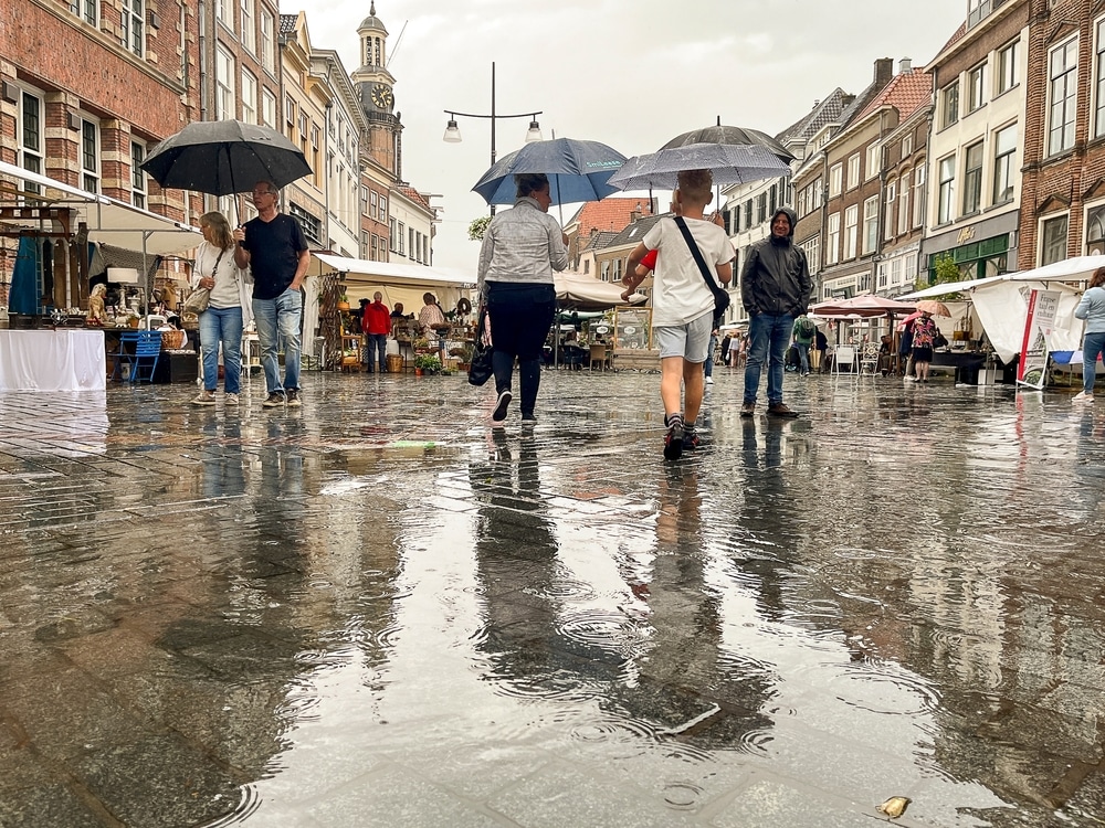 Typisch Nederlands om over het weer te zeuren